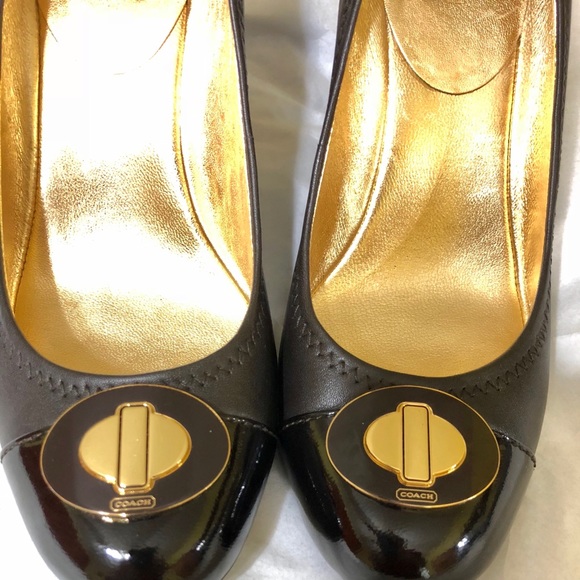 🌷COACH🌷 Leather Pumps - Picture 5 of 8